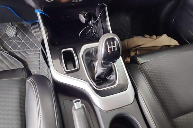 Used Chery Tiggo 5x 2020 1.5L Manual Fashion Edition Gear Lever