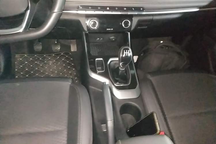 Used Chery Tiggo 5x 2020 1.5L Manual Fashion Edition Gear Lever