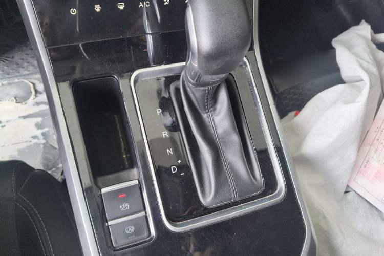 Used Chery Tiggo 5x 2020 1.5L CVT Fashion Edition Gear Lever