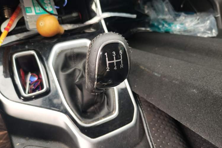 Used Chery Tiggo 5x 2020 1.5L Manual Fashion Edition Gear Lever