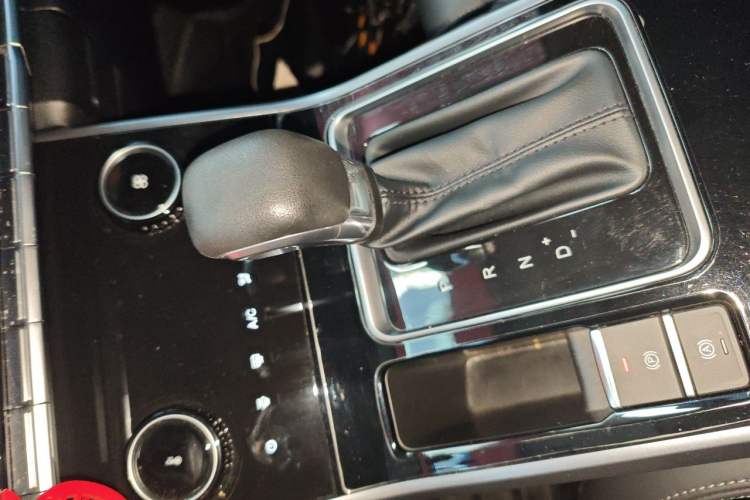 Used Chery Tiggo 5x 2020 1.5L CVT Fashion Edition Gear Lever