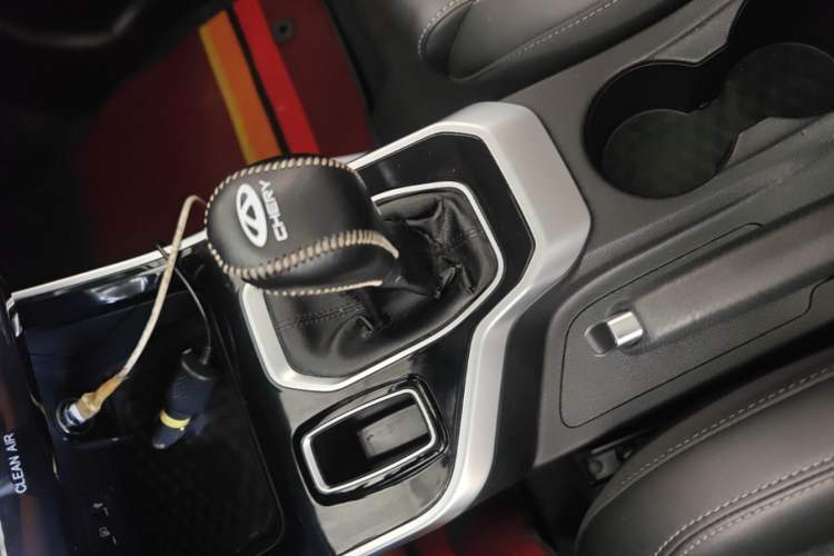 Used Chery Tiggo 5x 2020 1.5L Manual Fashion Edition Gear Lever