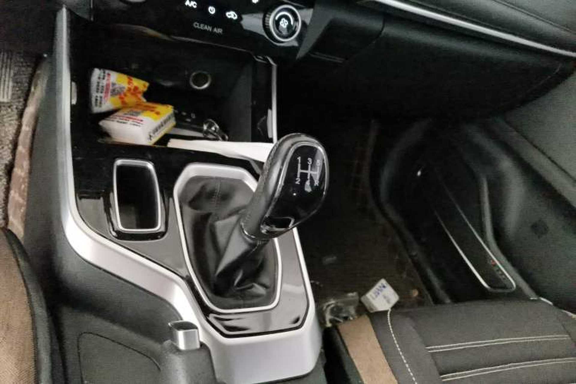 Used Chery Tiggo 5x 2020 1.5L Manual Fashion Edition Gear Lever