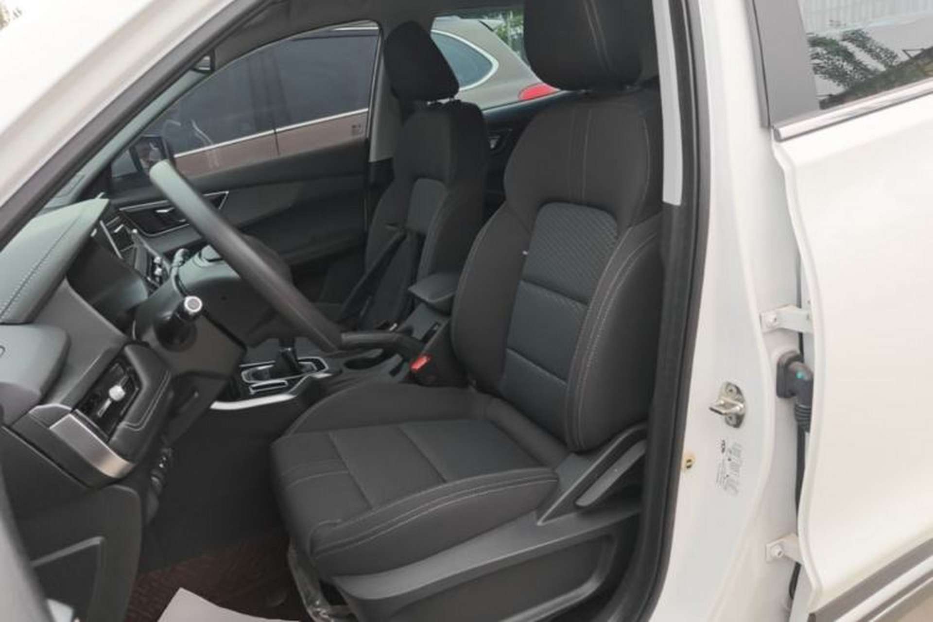 Used Chery Tiggo 5x 2020 1.5L Manual Urban Edition Left Front Seat