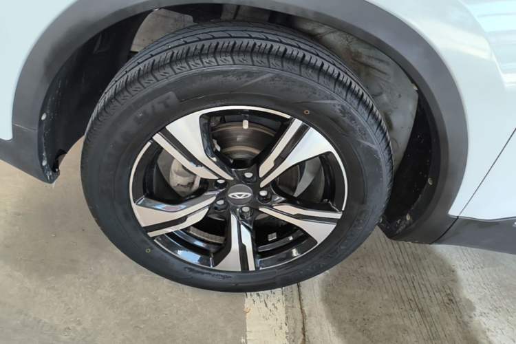 Used Chery Tiggo 5x 2020 1.5L CVT Fashion Edition Left Front Wheel Hub