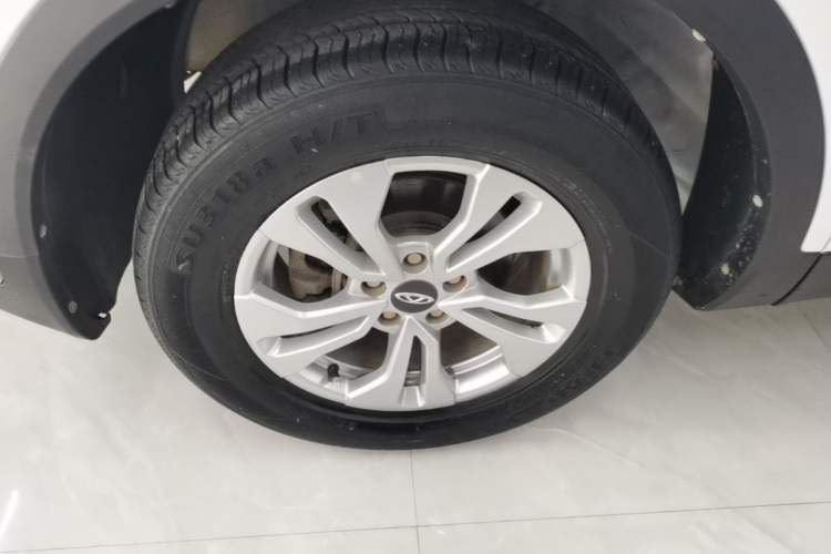 Used Chery Tiggo 5x 2020 1.5L Manual Urban Edition Left Front Wheel Hub