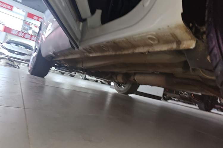 Used Chery Tiggo 5x 2020 1.5L CVT Fashion Edition Left Side Sill