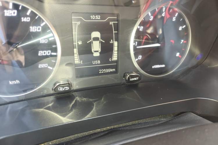 Used Chery Tiggo 5x 2020 1.5L Manual Fashion Edition Odometer Close Up