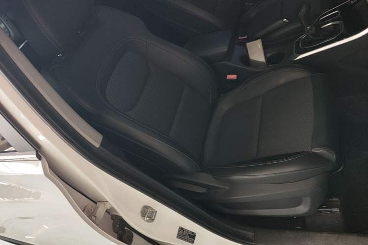 Used Chery Tiggo 5x 2020 1.5L Manual Fashion Edition Right Front Seat