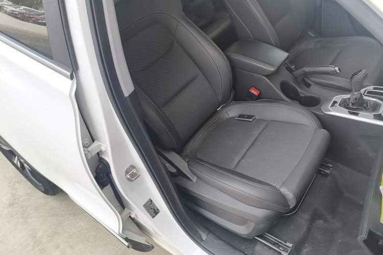 Used Chery Tiggo 5x 2020 1.5L Manual Fashion Edition Right Front Seat