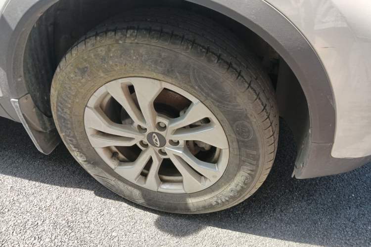 Used Chery Tiggo 5x 2020 1.5L Manual Urban Edition Right Front Wheel Hub