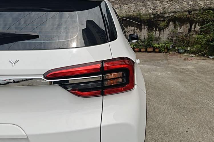Used Chery Tiggo 5x 2020 1.5L Manual Urban Edition Right Rear Taillight