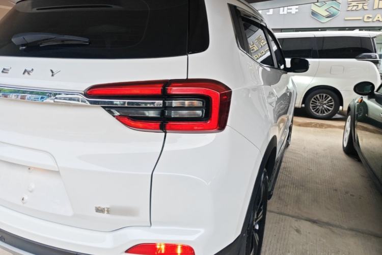 Used Chery Tiggo 5x 2020 1.5L CVT Luxury Edition Right Rear Taillight