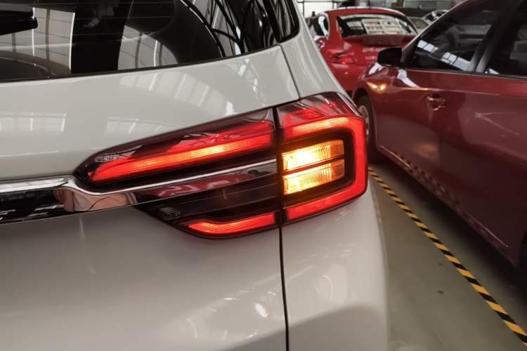 Used Chery Tiggo 5x 2020 1.5L CVT Fashion Edition Right Rear Taillight
