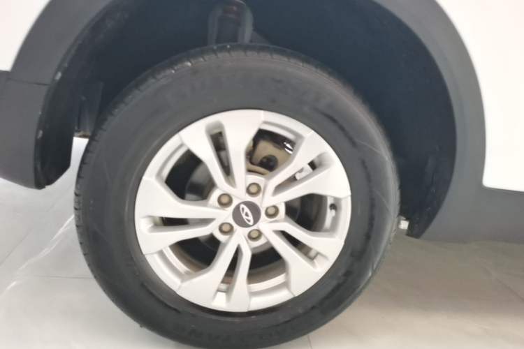 Used Chery Tiggo 5x 2020 1.5L Manual Urban Edition Right Rear Wheel Hub