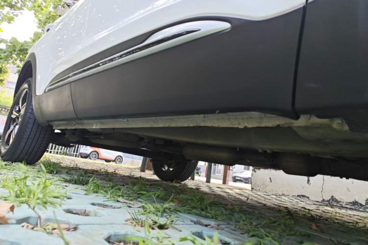 Used Chery Tiggo 5x 2020 1.5L Manual Fashion Edition Right Side Sill