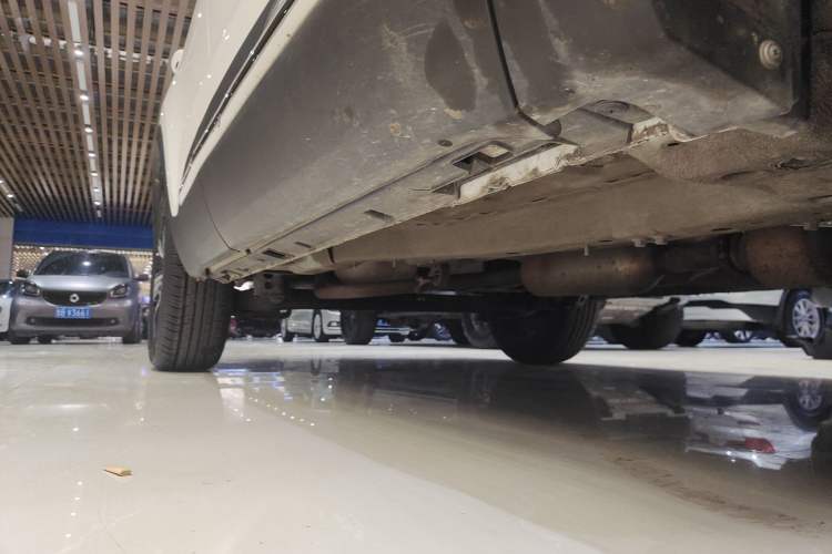 Used Chery Tiggo 5x 2020 1.5L CVT Fashion Edition Right Side Sill