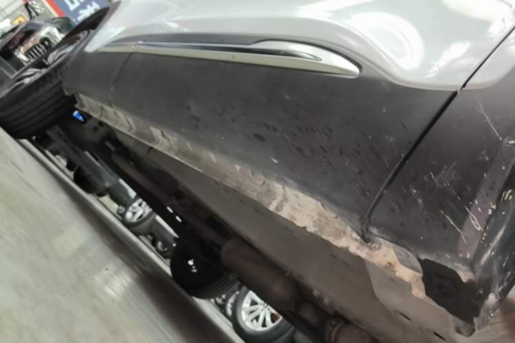 Used Chery Tiggo 5x 2020 1.5L CVT Fashion Edition Right Side Sill