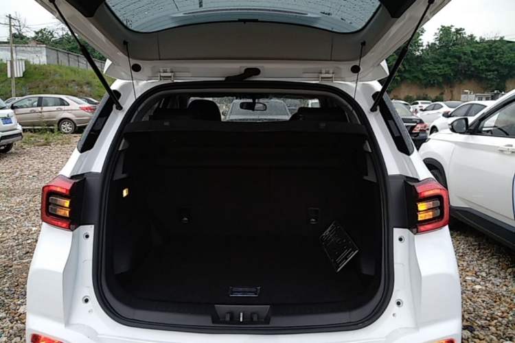 Used Chery Tiggo 5x 2020 1.5L CVT Luxury Edition Trunk
