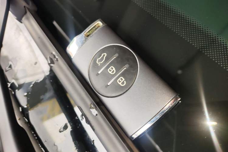 Used Chery Tiggo 5x 2020 1.5L CVT Luxury Edition Vehicle Key