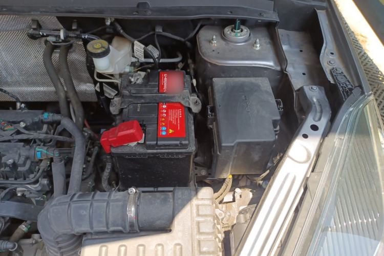 Used Chery Tiggo 5x 2021 Superhero Edition 1.5L Manual Luxury Model Engine Bay Left