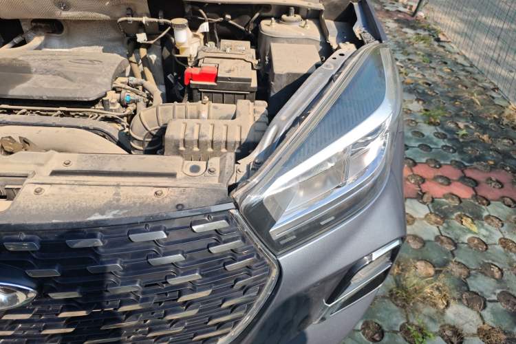 Used Chery Tiggo 5x 2021 Superhero Edition 1.5L Manual Luxury Model Engine Bay Left