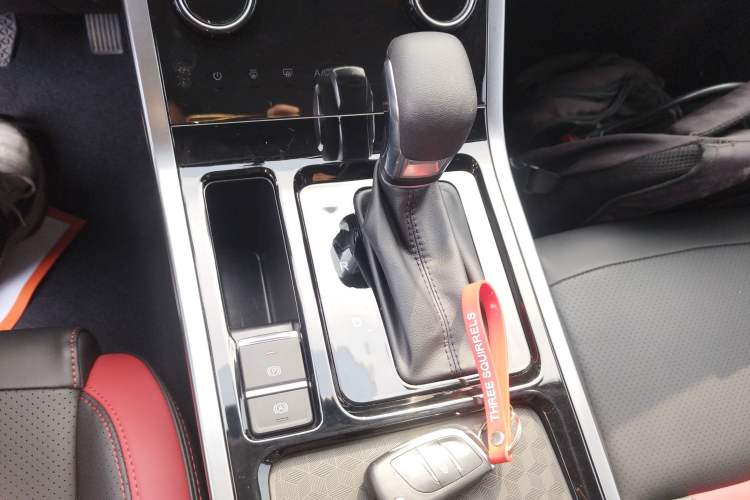 Used Chery Tiggo 5x 2021 Superhero Edition 1.5L CVT Luxury Model Gear Lever
