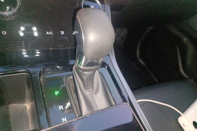 Used Chery Tiggo 5x 2021 Superhero Edition 1.5L CVT Luxury Model Gear Lever
