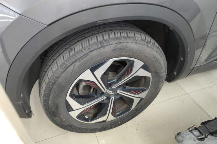 Used Chery Tiggo 5x 2021 Superhero Edition 1.5L CVT Luxury Model Left Front Wheel Hub