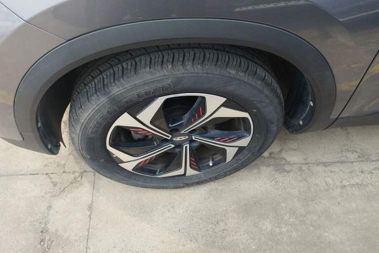 Used Chery Tiggo 5x 2021 Superhero Edition 1.5L CVT Luxury Model Left Front Wheel Hub