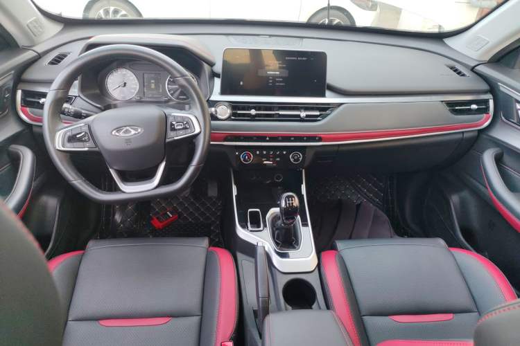 Used Chery Tiggo 5x 2021 Superhero Edition 1.5L Manual Luxury Model Center Console