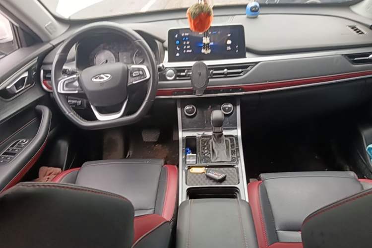 Used Chery Tiggo 5x 2021 Superhero Edition 1.5L CVT Luxury Model Center Console
