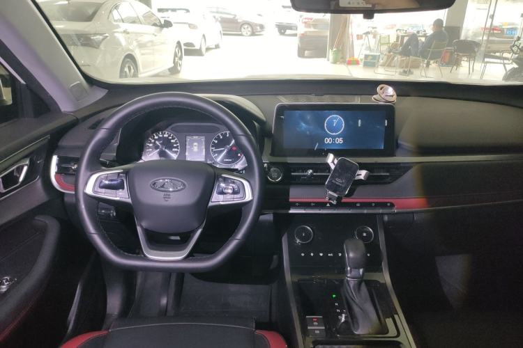 Used Chery Tiggo 5x 2021 Superhero Edition 1.5L CVT Luxury Model Center Console