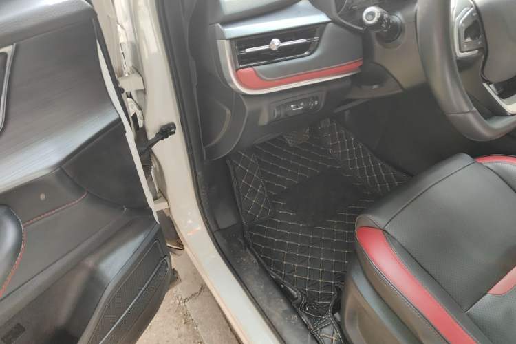Used Chery Tiggo 5x 2021 Superhero Edition 1.5L CVT Luxury Model Driver Seat