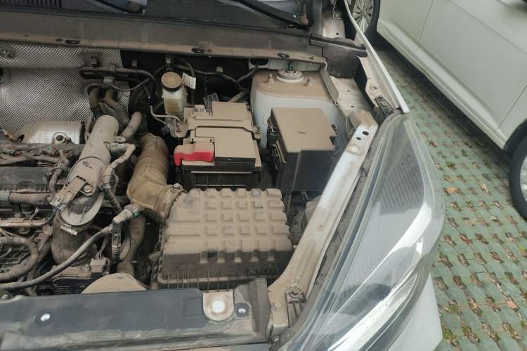 Used Chery Tiggo 5x 2021 Superhero Edition 1.5T CVT Prestige Model Engine Bay Left