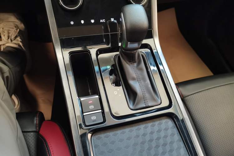 Used Chery Tiggo 5x 2021 Superhero Edition 1.5L CVT Luxury Model Gear Lever