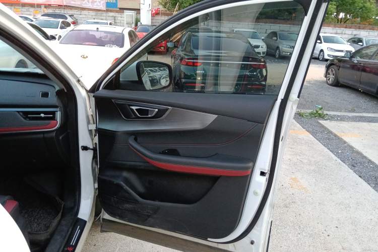 Used Chery Tiggo 5x 2021 Superhero Edition 1.5L CVT Luxury Model Interior 5