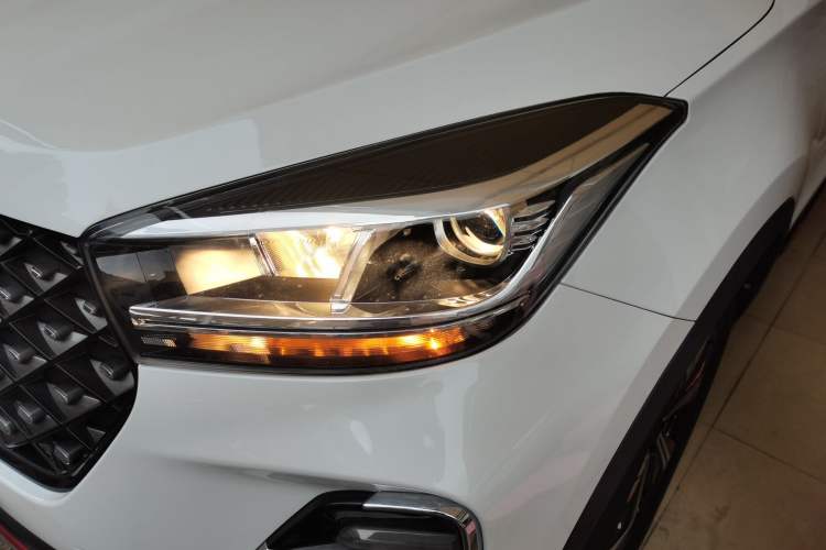 Used Chery Tiggo 5x 2021 Superhero Edition 1.5L CVT Luxury Model Left Front Headlight