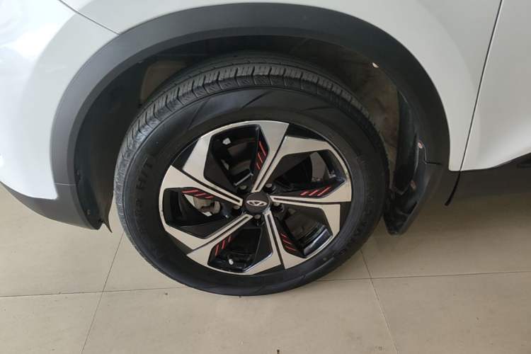 Used Chery Tiggo 5x 2021 Superhero Edition 1.5L CVT Luxury Model Left Front Wheel Hub