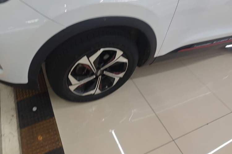 Used Chery Tiggo 5x 2021 Superhero Edition 1.5L CVT Luxury Model Left Front Wheel Hub