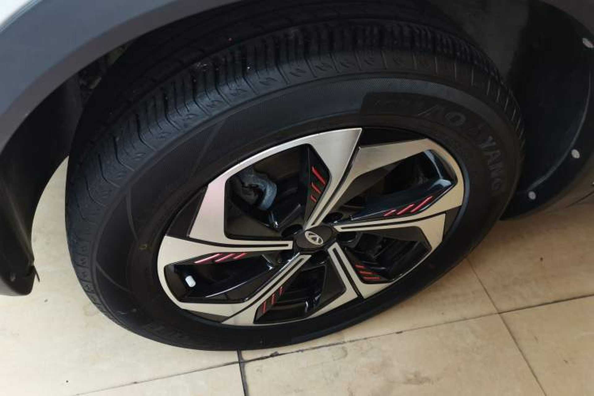 Used Chery Tiggo 5x 2021 Superhero Edition 1.5L CVT Luxury Model Left Front Wheel Hub