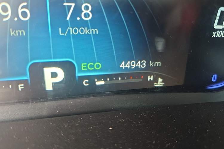 Used Chery Tiggo 5x 2021 Superhero Edition 1.5T CVT Prestige Model Odometer Close Up