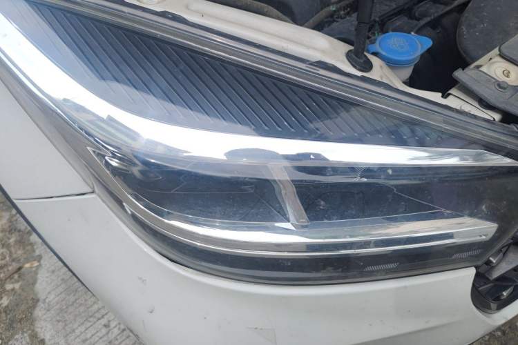 Used Chery Tiggo 5x 2021 Superhero Edition 1.5L Manual Luxury Model Right Front Headlight
