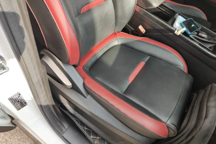 Used Chery Tiggo 5x 2021 Superhero Edition 1.5L CVT Luxury Model Right Front Seat
