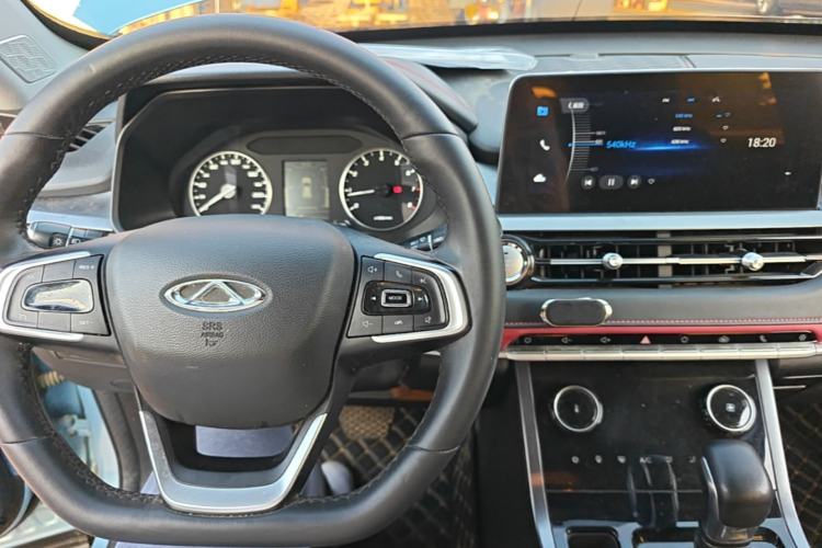 Used Chery Tiggo 5x 2022 Superhero Edition 1.5L CVT Fashion Model Center Console
