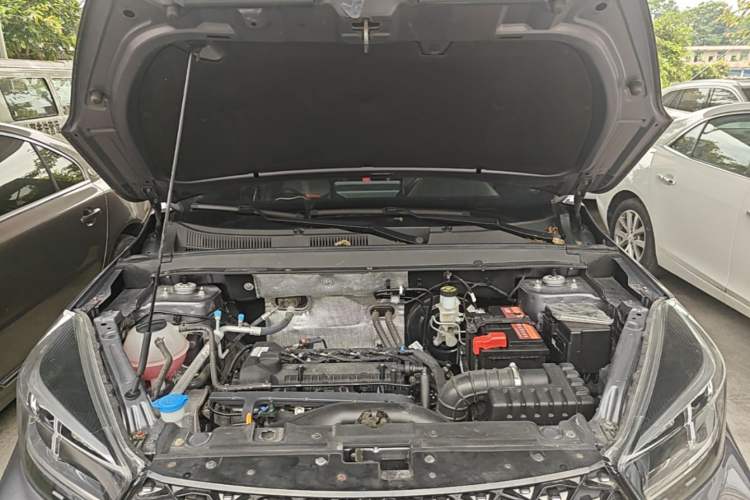 Used Chery Tiggo 5x 2022 Superhero Edition 1.5L Manual Fashion Model Engine Bay