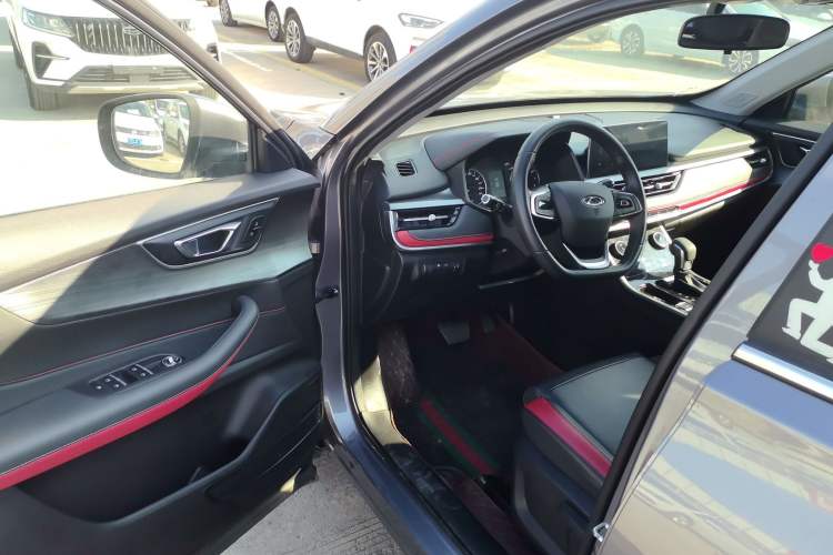 Used Chery Tiggo 5x 2022 Superhero Edition 1.5L CVT Fashion Model Interior 3