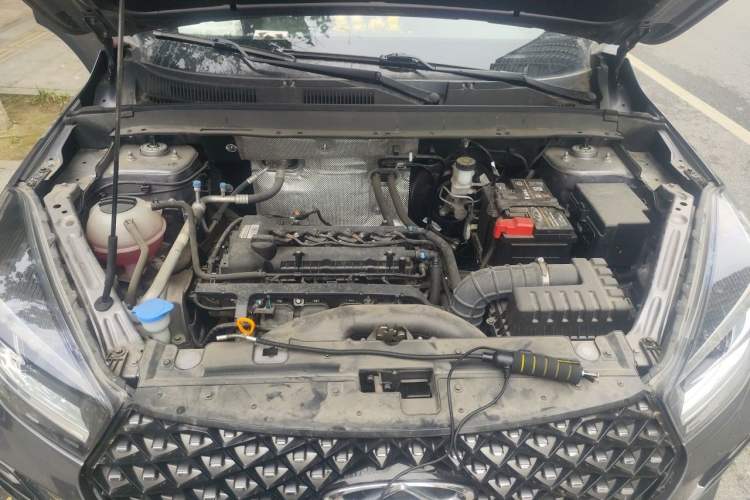Used Chery Tiggo 5x 2022 Superhero Edition 1.5L CVT Luxury Model Engine Bay