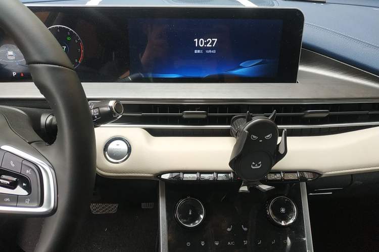 Used Chery Tiggo 5x 2022 PLUS Kung Fu Panda Collaboration Edition 1.5T CVT Premium Model Audio And AC Panel