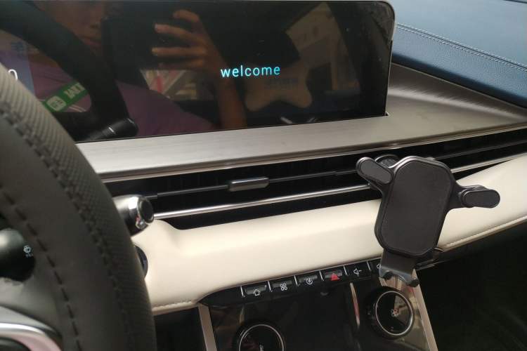 Used Chery Tiggo 5x 2022 PLUS Kung Fu Panda Collaboration Edition 1.5T CVT Premium Model Audio And AC Panel